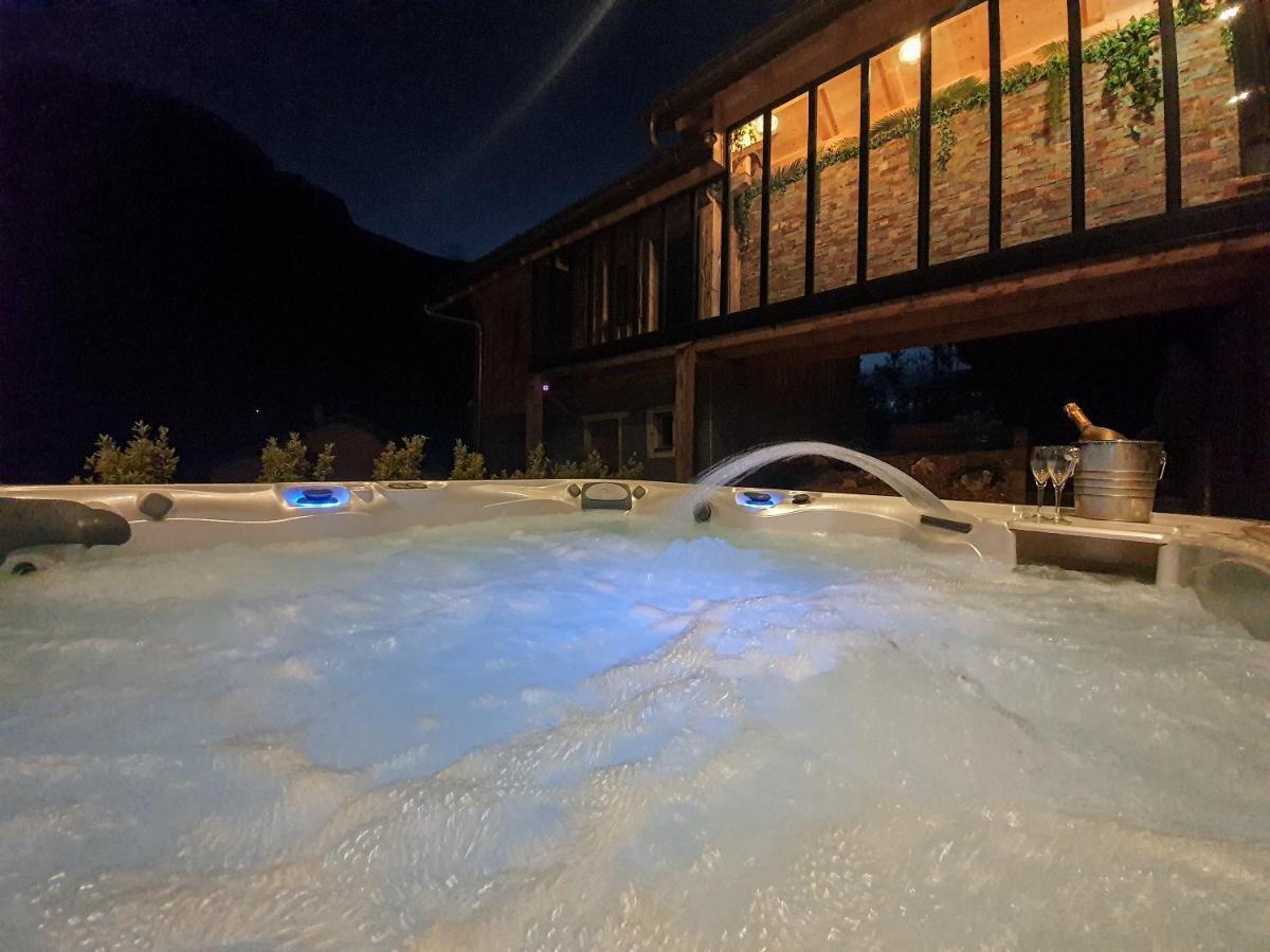 Chalet 1703 - Open Living Hotel&Spa Le Petit-Bornand-les-Glieres Buitenkant foto